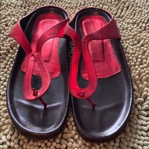 Donald Pliner size 10 Sandals